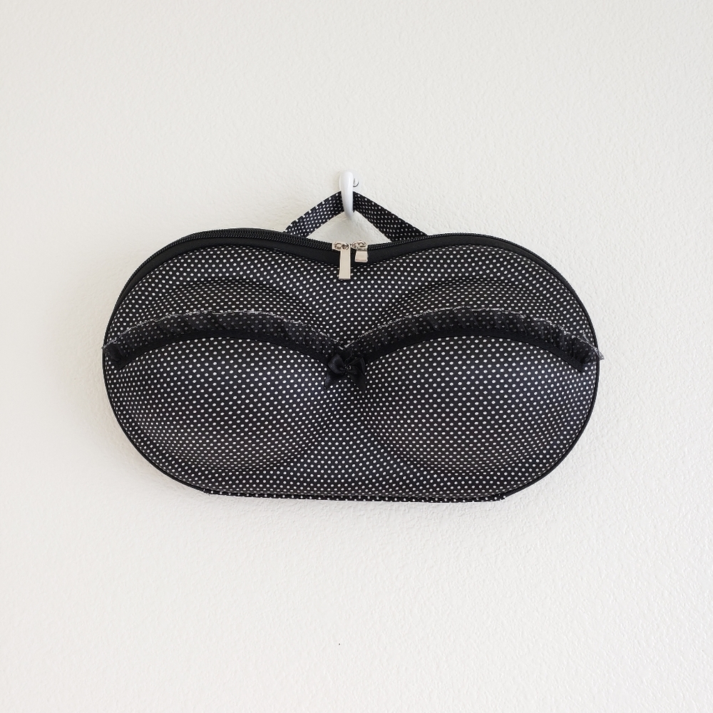 Victoria's Secret Bra Storage Case Travel Bag Lingerie Stockings White Black